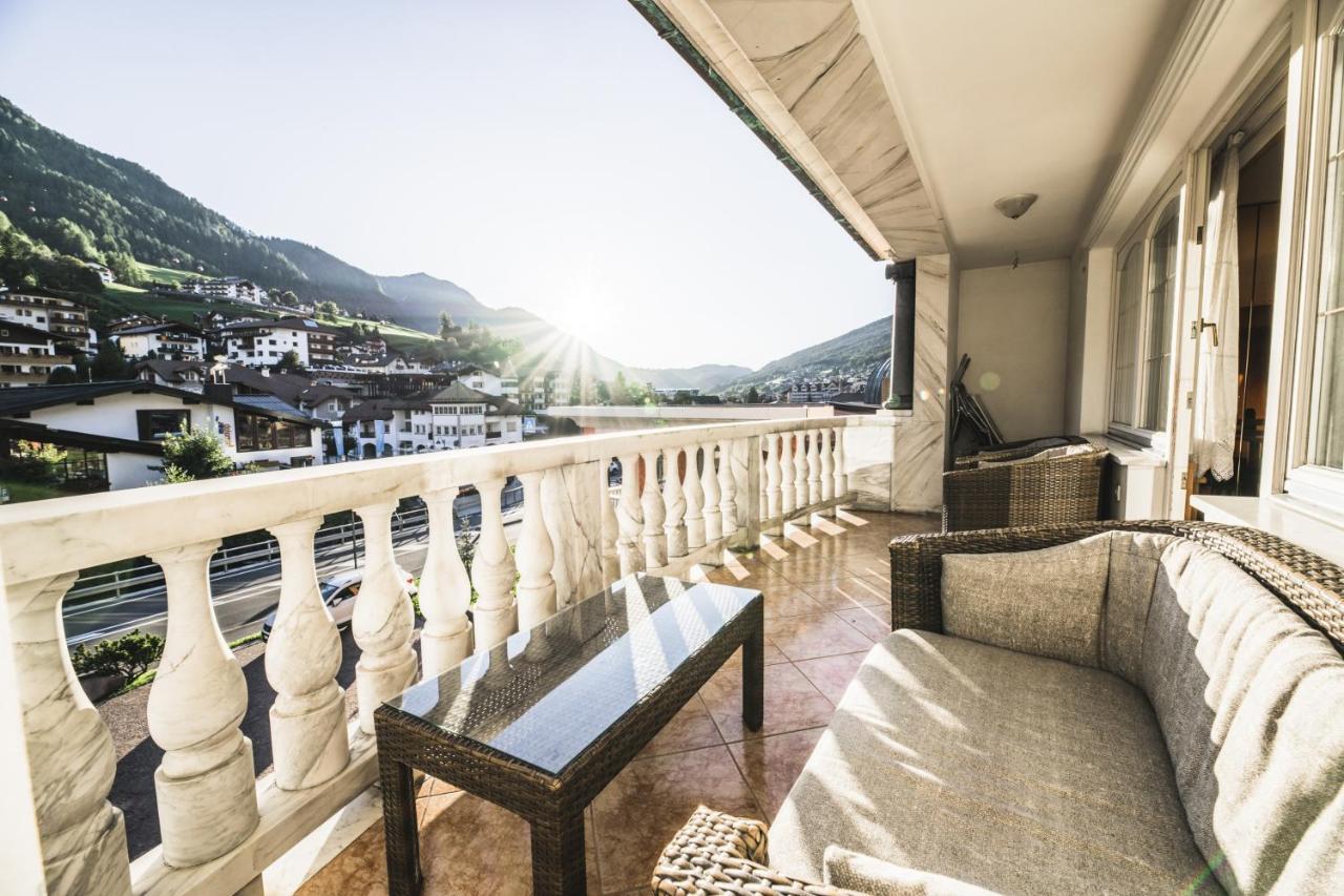 Apartments Villa Venezia Luxury オルティゼーイ エクステリア 写真