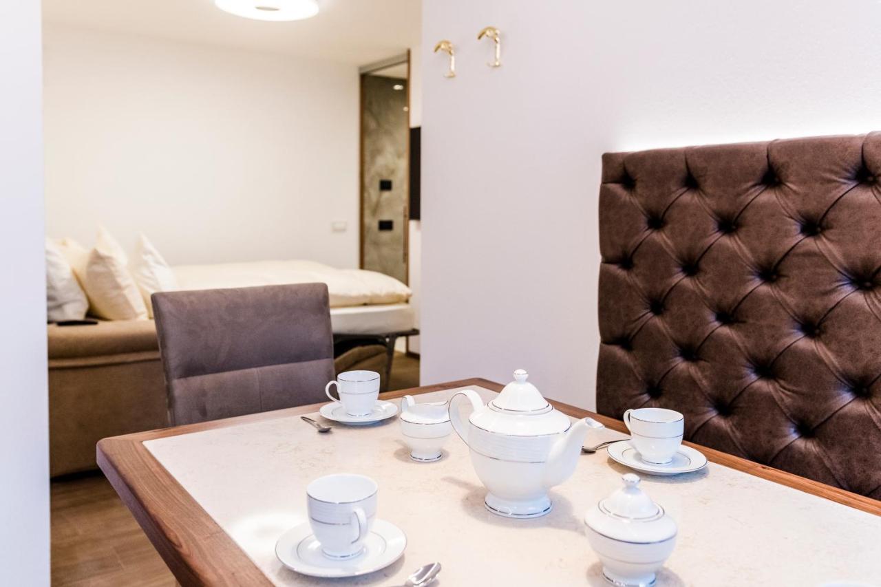 Apartments Villa Venezia Luxury オルティゼーイ エクステリア 写真